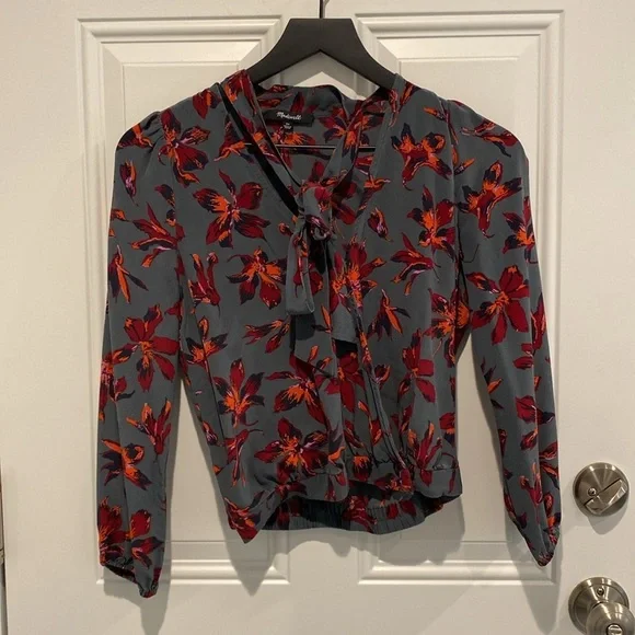 Madewell Women’s Size XS Silk Tie Neck Wrap Top in Winter Orchid Multi Green - Picture 6 of 6